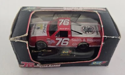 1996 REVELL 1/64 DAVID GREEN SMITH & WESSON NASCAR SUPERTRUCK - Image 1 of 4