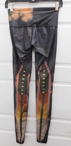 TEEKI Sacred Feather Geometric Rainbow Hot Pant Yoga Legging XS - Picture 1 of 3