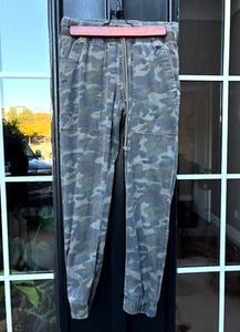 Cloth and Stone Size XS Camo Joggers Anthropologie Utility Boho Hippie Comfy - Picture 1 of 6
