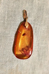 Anhänger,alt,antik,mit verg. Öse.-Länge 5,5 cm,Breite 2 cm, 4,3 gr - Bild 1 von 1