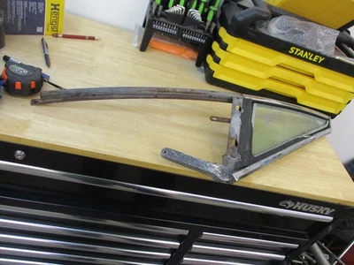 65 66 67 68 Chevy Impala Vent Wing Window 2/4 Door CAPRICE RH BelAir Biscayne - Image 1 of 4