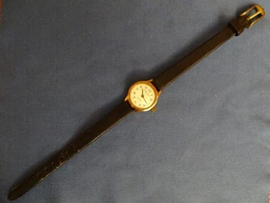 Damen -  Armbanduhr - Bild 1 von 3