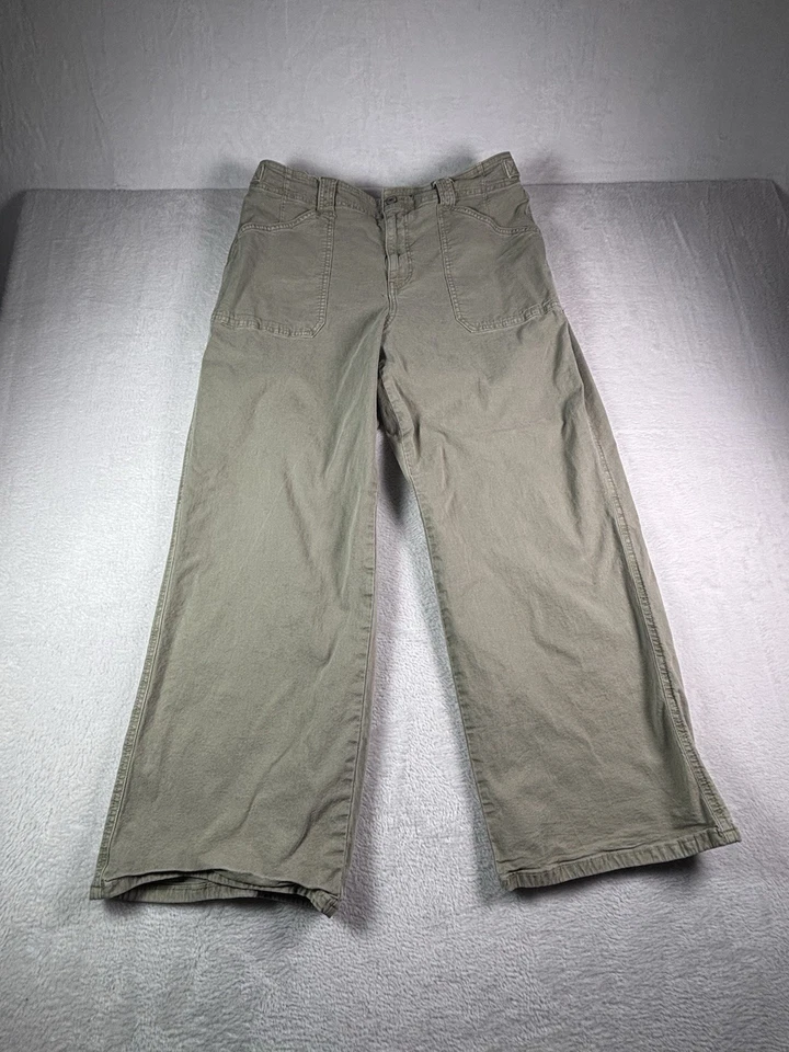 American Eagle Outfitters Capri Jeans Womens 16S Green Cotton Blend Low Rise - Image 1 of 4