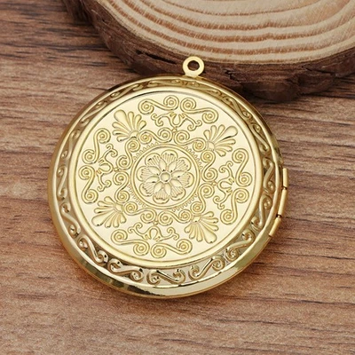 1PC Brass Round Floral Locket Charm Pendant, 40mm Multi Colors LMC17-05119 - Image 1 of 4