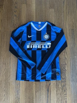 *RARE* TREBEL 09-10 #28 Inter Milan Longsleeve Pirelli - Image 1 of 4