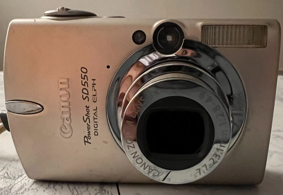 Elfo digital Canon PowerShot SD550 - Imagem 1 de 1