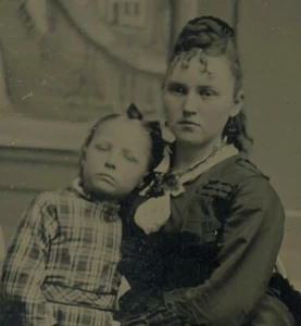 YOUNG MOTHER + DAUGHTER TINTYPE - Picture 1 of 3