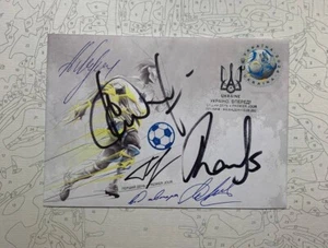 Ukraine move forward! Signed by players of the Ukrainian national football team - Picture 1 of 10