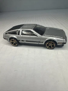Mattel - Hot Wheels 1981 DMC DeLorean - Back to the Future Movie - Diecast Car - Picture 1 of 9