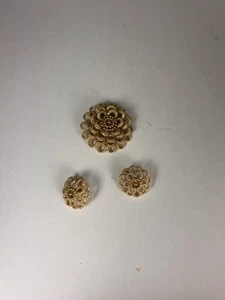 Monet Gold Tone Twisted Rope Flower Dome Brooch/Lapel/Coat Pin Earrings - Picture 1 of 4