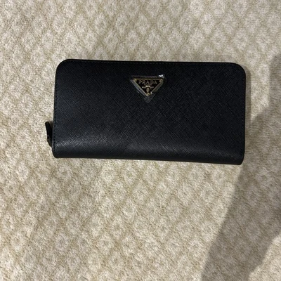 PRADA Women's Long Wallet Black/Gold - Image 1 of 4