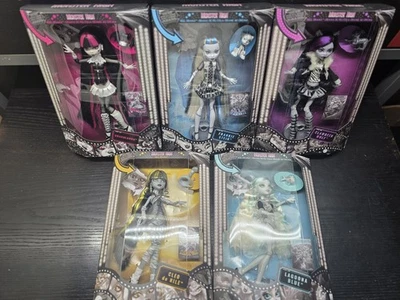 Monster High Reel Drama 2025  Full Set Of 5 Dolls  Draculaura Mattel Toys  - Image 1 of 4
