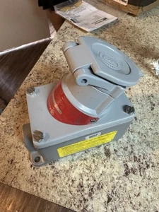 Appleton EFSC1752023 Explosion Proof ULine Receptacle  - Picture 1 of 3