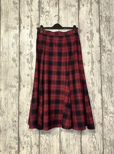 Vintage Ladies Skirt by Yarell ~ Size 12 ~ In Excellent Condition. - Picture 1 of 2