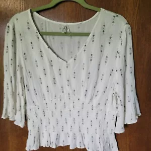 Mudd Women's 3/4 Sleeve Floral Blouse Top XL White with Flower Pattern - Picture 1 of 7