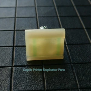 Unidad base separadora OEM 3 piezas E1-23660 apta para Duplo 31S 33E 33F 43F 63S 63F - Imagen 1 de 1