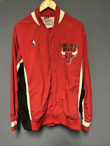 Mitchell And Ness Chicago Bulls 96-97 Warmup Jacket Size XL Cover