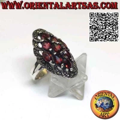 Anello in argento 925‰ a spoletta con 9 granati  a navetta contornato marcasite - Immagine 1 di 4
