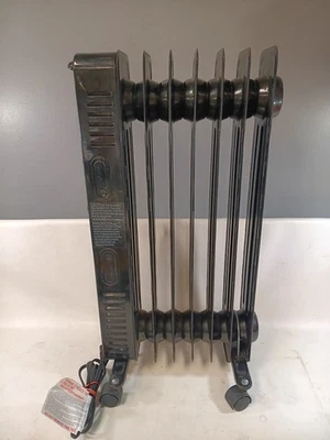 MAINSTAYS ELECTRIC RADIATOR HEATER - Image 1 of 2