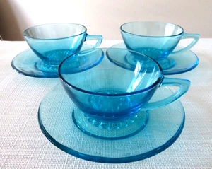 3 Hazel Atlas Capri Blue Dots Hobnails Cups and Saucers Exc Cond 1960's - Picture 1 of 15