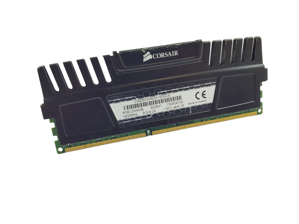 Corsair Vengence CMZ8GX3M2A1600C9 4GB PC3-12800 DDR3-1600 Desktop Arbeitsspeicher - Bild 1 von 1