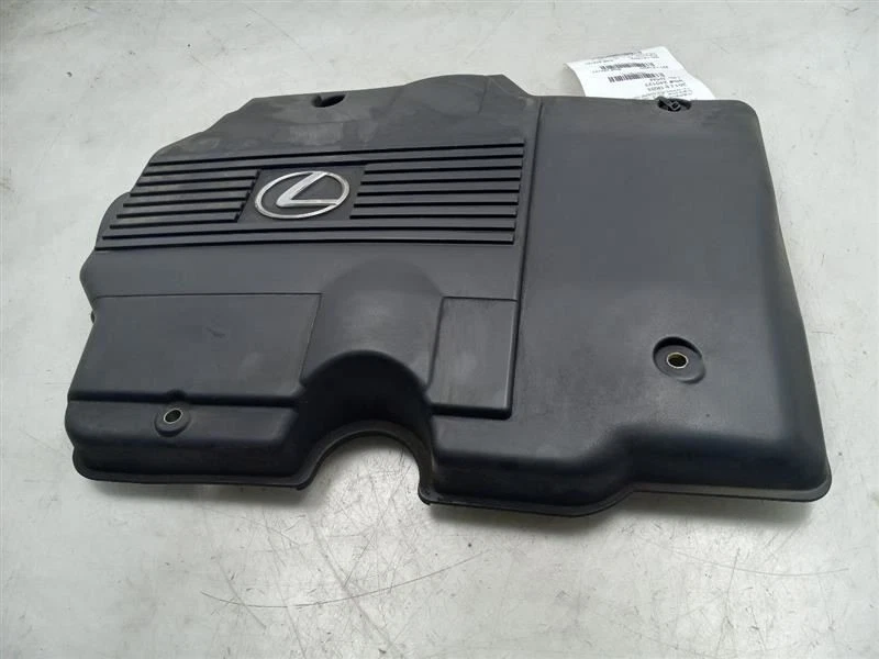 Lexus IS300 2003 3,0 L 6 cilindros cubierta del motor  Foto 1 de 4