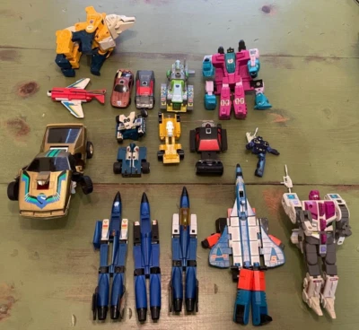 16 VGT Transformers Action Figures Weirdwolf Mirage Firefight Silverbolt 1980's - Image 1 of 4