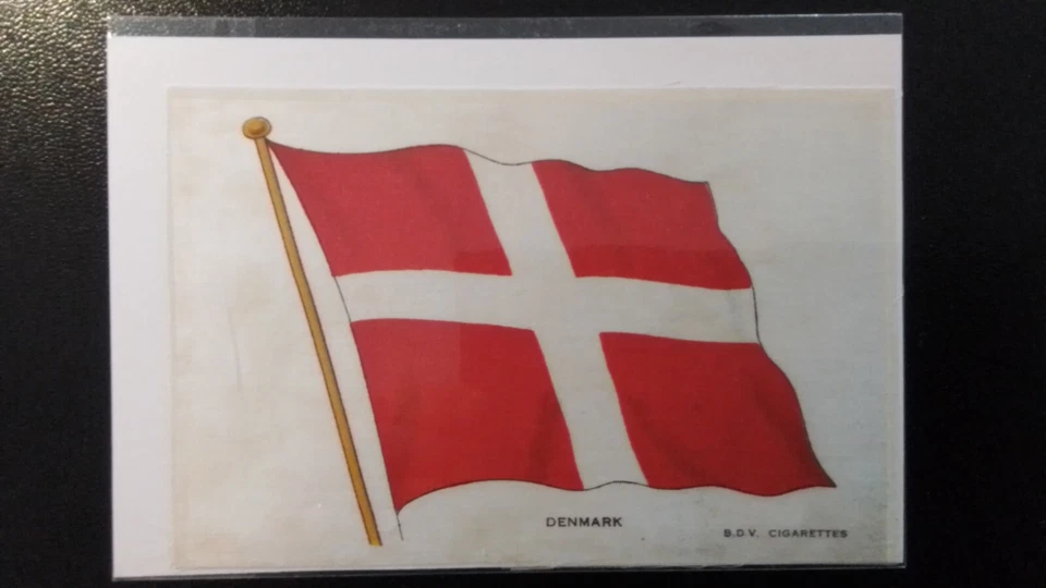 GODFREY PHILLIPS BDV SILKS.  NATIONAL FLAGS,  DENMARK, 150mm X 100mm, MEDIUM. - Image 1 of 1