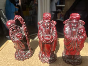 Set of 3x Chinese / Oriental Wise Men Statues, Cherry Red, Resin Antiques - Picture 1 of 3