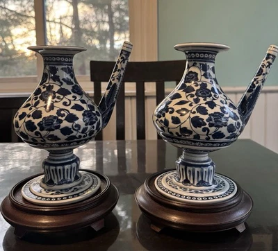 Antigua porcelana china blanca y azul ewer Foto 1 de 4