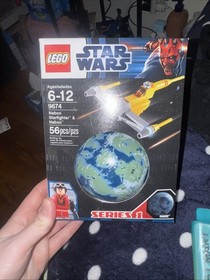 LEGO Star Wars: Naboo Starfighter & Naboo (9674)