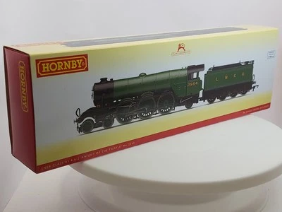 DCC FITTED Hornby R3989 Class A1 4-6-2 2564 "Knight of the Thistle" LNER green - Image 1 of 4