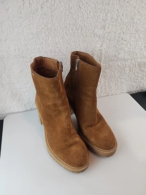 Dolce Vita  Women Boots 7M Brown Suede PullOn Block Heel Ankle Bootie Shoes - Image 1 of 4