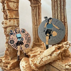 Lara Croft Tomb Raider Enamel Pins (set Of 2) - Bild 1 von 1