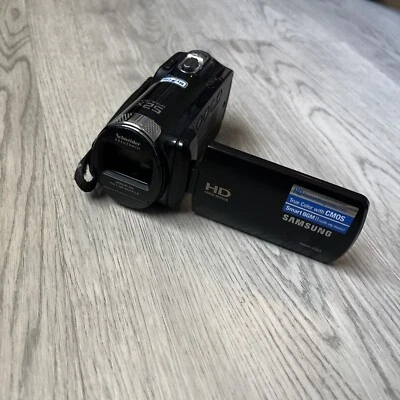 Samsung HMX-F80BN High Definition Flash Media Camcorder - Image 1 of 4