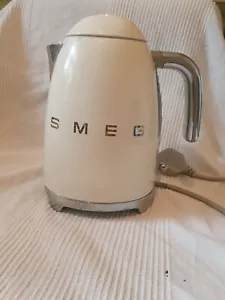Smeg Wasserkocher Cremefarben Beschreibung lesen - Bild 1 von 5