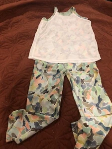 ATHLETA GIRLS 2 PIECE ATHLETIC OUTFIT SIZE XXL/16 GREEN CAMOFLAUGE STYLE SET - Picture 1 of 6