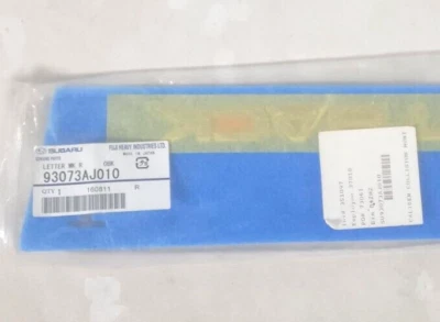 Placa de identificación insignia emblema escotilla puerta trasera Subaru OEM Outback 93073AJ010 Foto 1 de 2