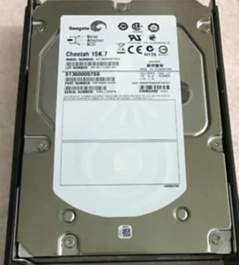 AKH600 3276138-D 600gb 15K 3.5" Hard Drive: AMS2300, AMS2100 AMS2500 - Afbeelding 1 van 4