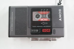 Grabadora de voz con microcassette Sony M-88V de colección batería AA. COMO NUEVO - Imagen 1 de 5