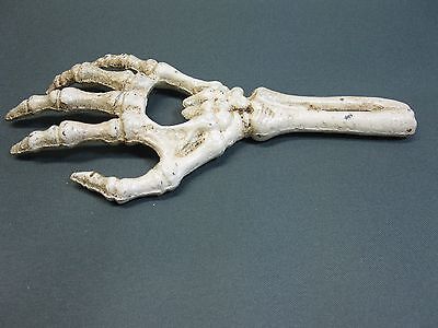 Skelett Hand  Flaschenöffner Aus Gusseisen 17 Cm  Gothic Party • 17€