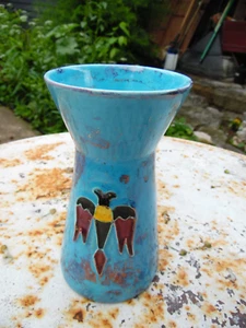VINTAGE ARIZONA KERAMIK ROTE KERAMIKVASE MIT THUNDERBIRD ERHABENEM EMBLEM 6" - hoch - Bild 1 von 5