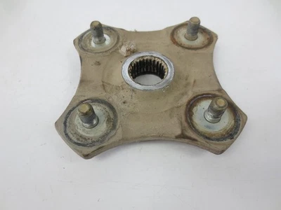 2008 Arctic Cat 500 Auto FIS Usado OEM Cubo de Eixo de Roda Traseira Esquerda - Imagem 1 de 3