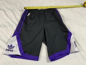 NBA ADIDAS EARLY 2000'S GLORY YEARS RARE SACRAMENTO KINGS SHORTS ADULT SM BIN B - Picture 1 of 8