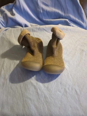 Zapatos calcetín gris niño talla 8 Foto 1 de 3