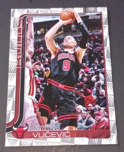 2025-26 TOPPS NIKOLA VUCEVIC CHICAGO BULLS #36 NET HOOPS BORDER - Picture 1 of 3