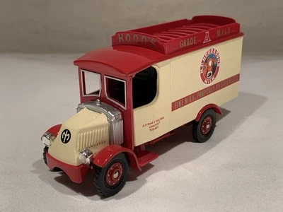 CORGI MACK AC MILK DELIVERY TRUCK - H.P. HOOD & SONS LIONEL VILLE 1:50 SCALE - Image 1 of 4