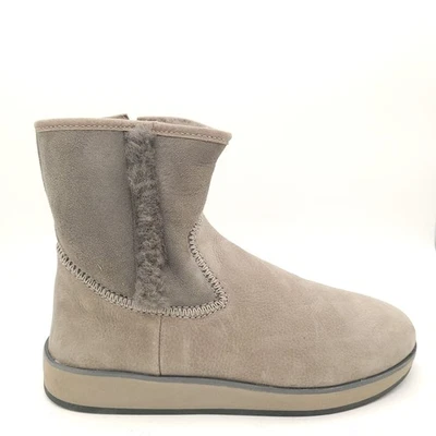 Olukai Pa'ina Hulu Boots Womens 7.5 Suede Warm Cozy Shearling Outdoors New - Image 1 of 4