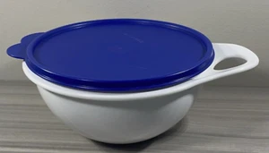 Tupperware Thatsa Bowl Junior Jr. 6 Cups White w/ Blue Liquid Tight Seal New - Picture 1 of 2
