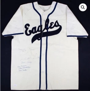 Monte Irvin, Leon Day, Max Manning, + 3 Other Signed Newark Eagles Jersey (JSA) - Picture 1 of 3
